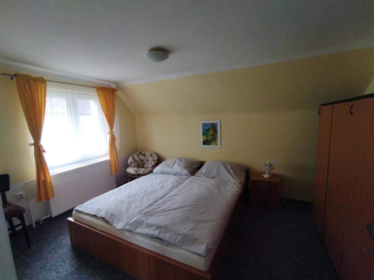 Apartman Se Zahradou Karniów Zewnętrze zdjęcie