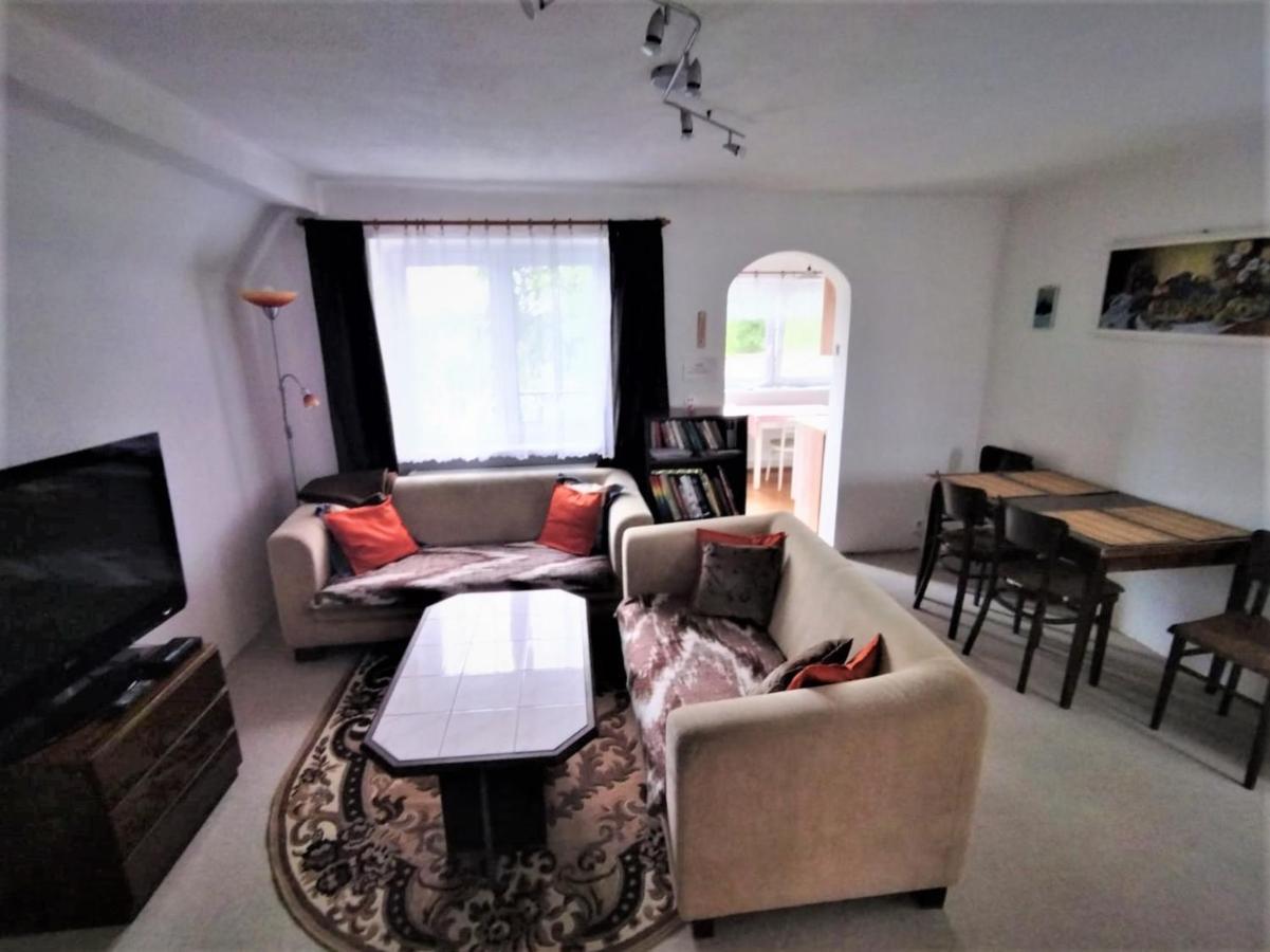 Apartman Se Zahradou Karniów Zewnętrze zdjęcie